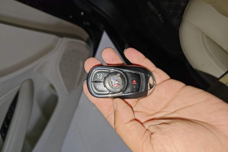 Used Buick Regal 2020 552T Elite Edition Interior 1