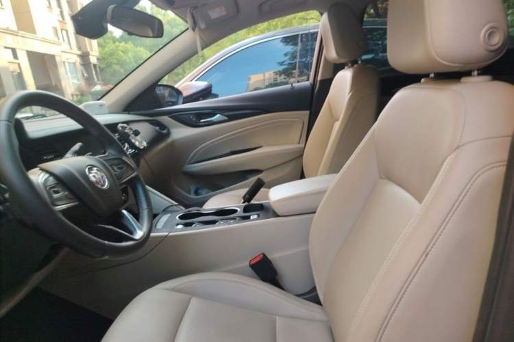 Used Buick Regal 2020 552T Elite Edition Interior 1