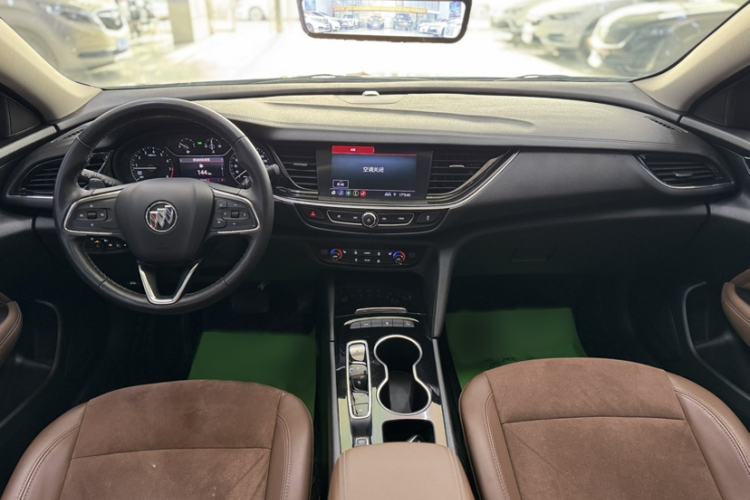 Used Buick Regal 2020 552T Elite Edition Interior 3