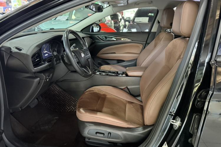 Used Buick Regal 2020 552T Luxury Version Interior 3