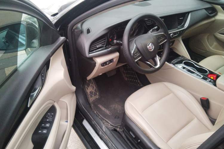 Used Buick Regal 2020 552T Elite Edition Interior 3
