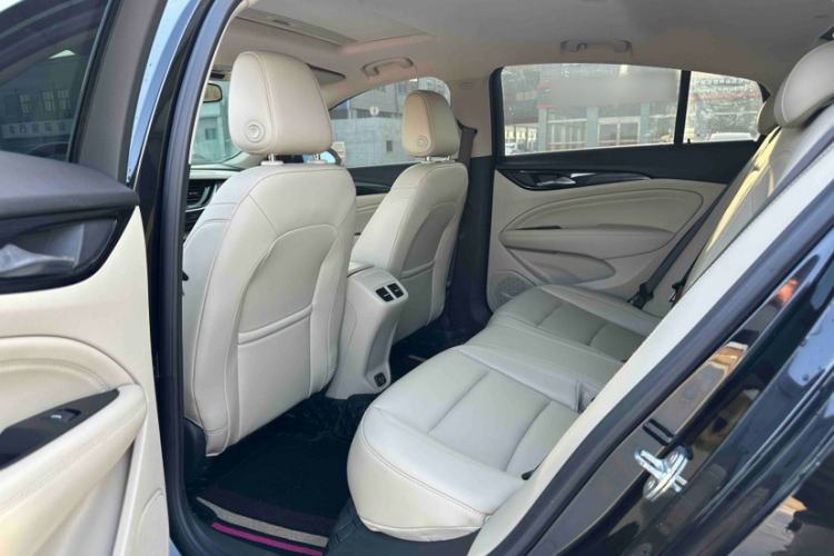 Used Buick Regal 2020 552T Elite Edition Interior 4