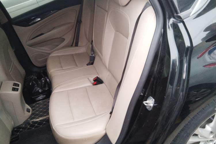 Used Buick Regal 2020 552T Elite Edition Interior 4