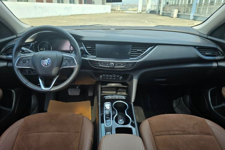 Used Buick Regal 2020 552T Luxury Version Interior 5