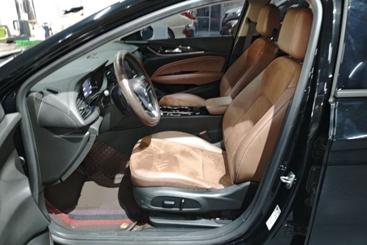 Used Buick Regal 2020 552T Luxury Version Left Front Seat