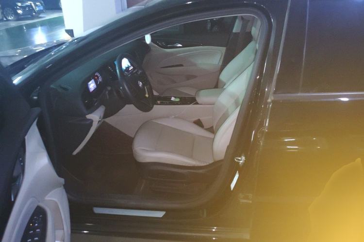 Used Buick Regal 2020 552T Elite Edition Left Front Seat