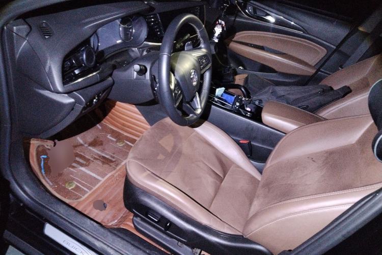 Used Buick Regal 2020 552T Luxury Version Left Front Seat