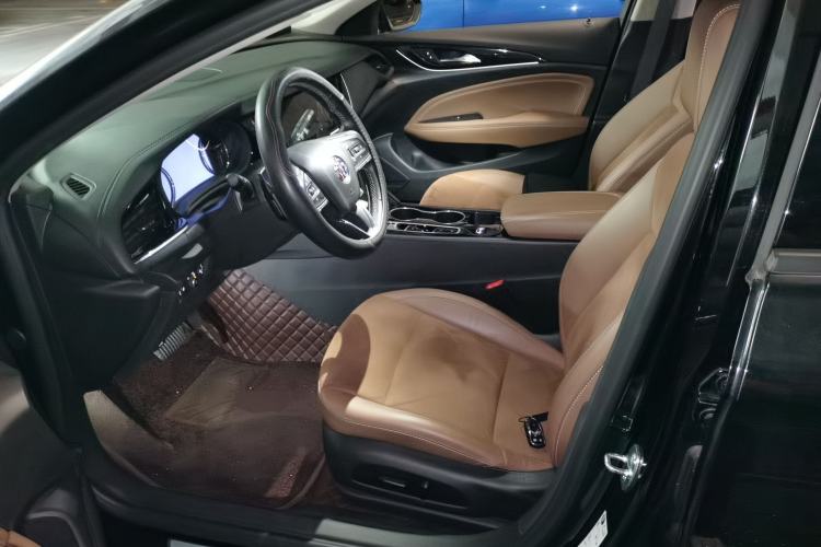 Used Buick Regal 2020 552T Luxury Version Left Front Seat