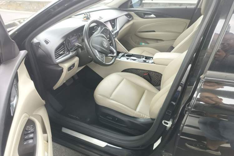 Used Buick Regal 2020 552T Elite Edition Left Front Seat