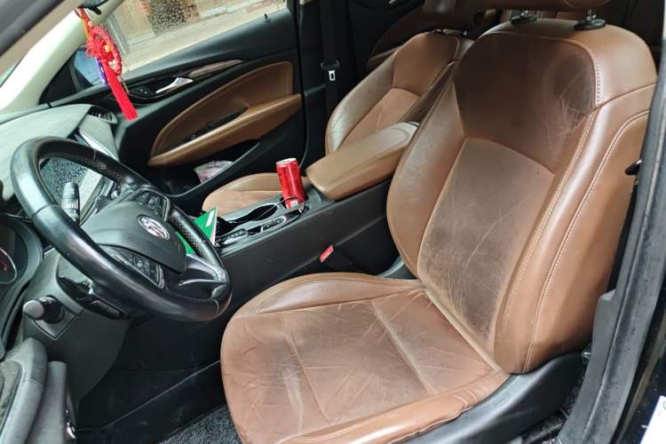 Used Buick Regal 2020 552T Luxury Version Left Front Seat