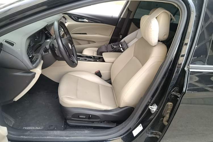 Used Buick Regal 2020 552T Elite Edition Left Front Seat