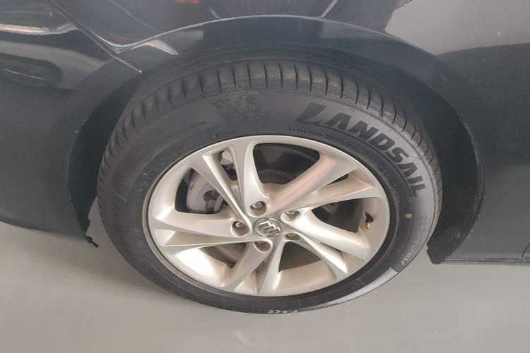 Used Buick Regal 2020 552T Elite Edition Left Front Wheel Hub