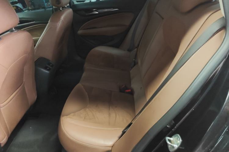 Used Buick Regal 2020 552T Luxury Version Left Rear Seat