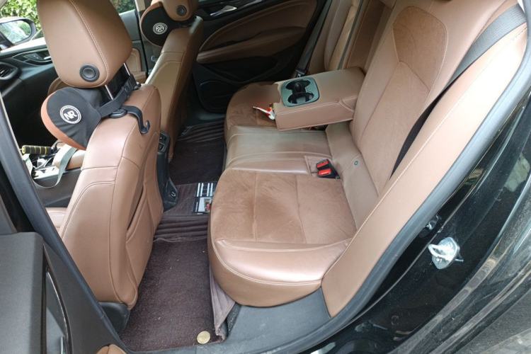 Used Buick Regal 2020 552T Luxury Version Left Rear Seat