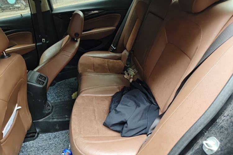 Used Buick Regal 2020 552T Luxury Version Left Rear Seat