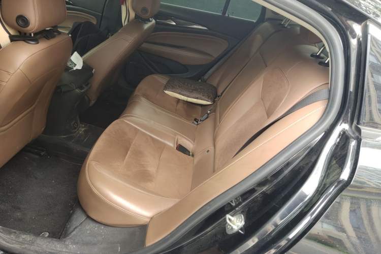 Used Buick Regal 2020 552T Luxury Version Left Rear Seat