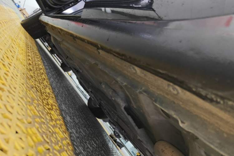 Used Buick Regal 2020 552T Luxury Version Left Side Sill