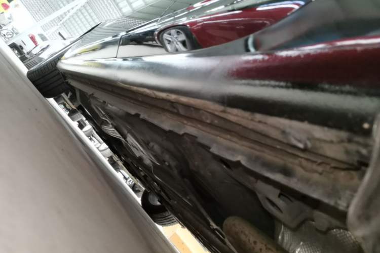 Used Buick Regal 2020 552T Luxury Version Left Side Sill