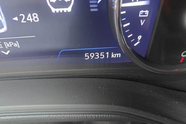 Used Buick Regal 2020 552T Luxury Version Odometer Close Up