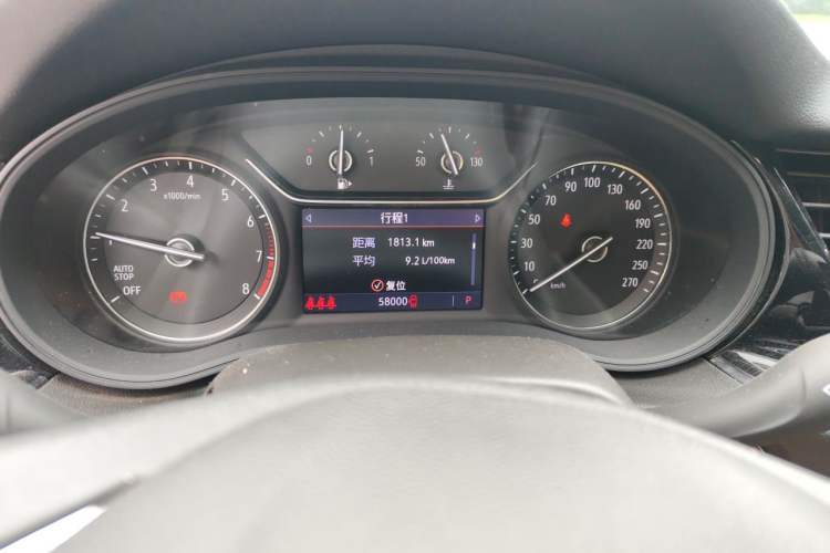 Used Buick Regal 2020 552T Elite Edition Odometer Close Up