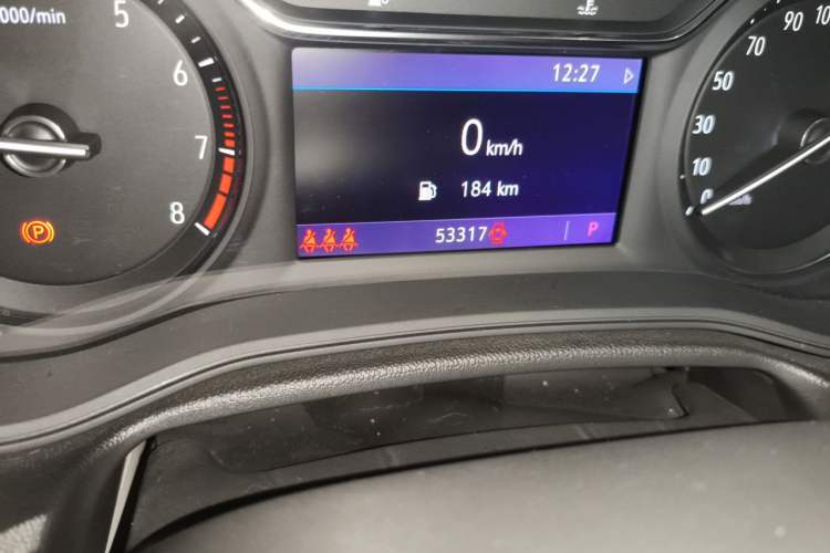 Used Buick Regal 2020 552T Elite Edition Odometer Close Up