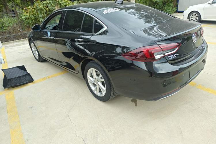 Used Buick Regal 2020 552T Elite Edition Rear Left 45 Deg