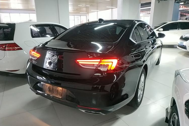 Used Buick Regal 2020 552T Elite Edition Rear Right 45 Deg