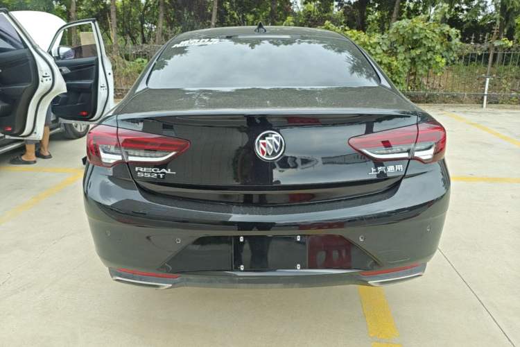 Used Buick Regal 2020 552T Elite Edition Rear