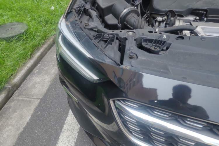 Used Buick Regal 2020 552T Elite Edition Right Front Headlight