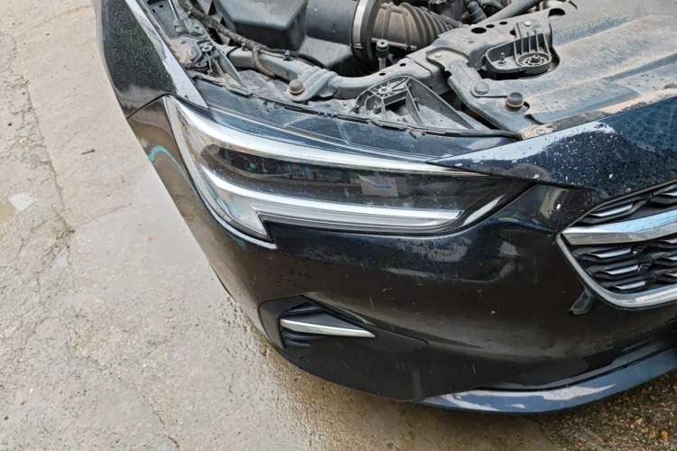 Used Buick Regal 2020 552T Luxury Version Right Front Headlight
