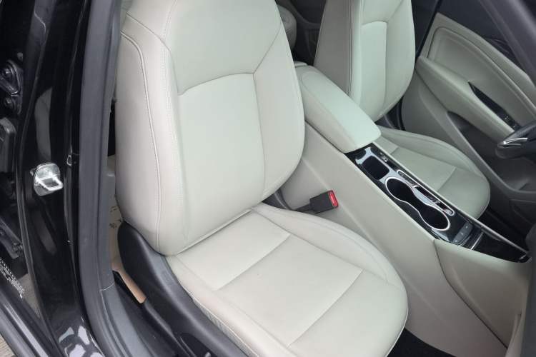 Used Buick Regal 2020 552T Elite Edition Right Front Seat