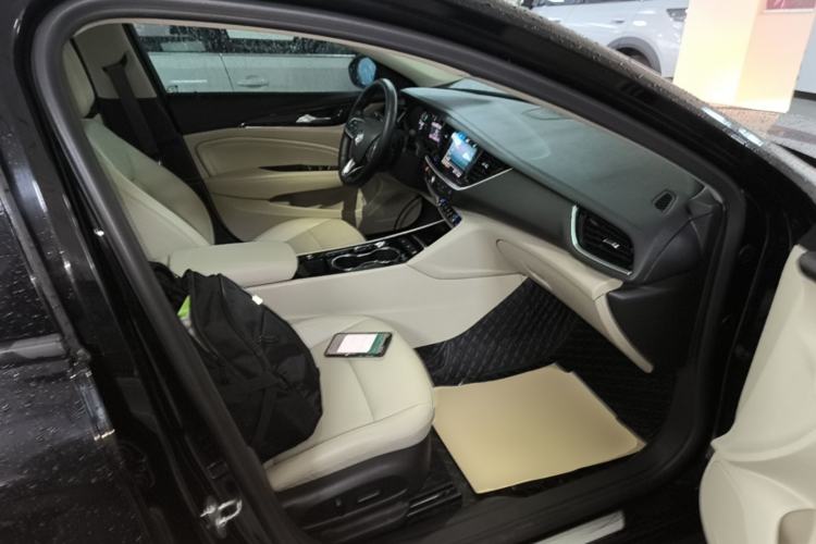Used Buick Regal 2020 552T Elite Edition Right Front Seat