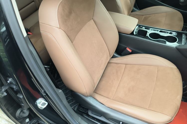 Used Buick Regal 2020 552T Luxury Version Right Front Seat