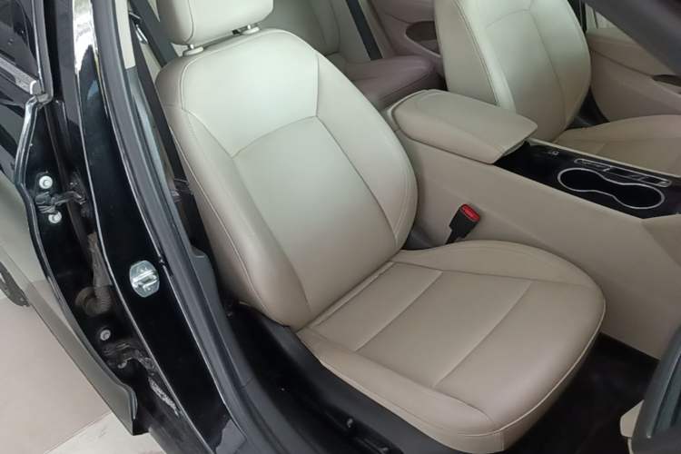 Used Buick Regal 2020 552T Elite Edition Right Front Seat