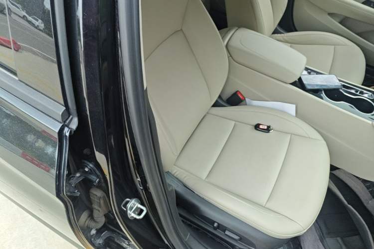 Used Buick Regal 2020 552T Elite Edition Right Front Seat