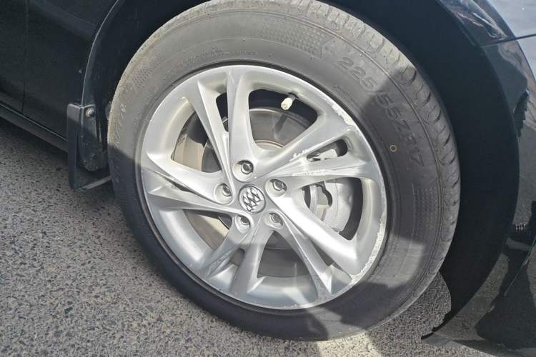 Used Buick Regal 2020 552T Elite Edition Right Front Wheel Hub