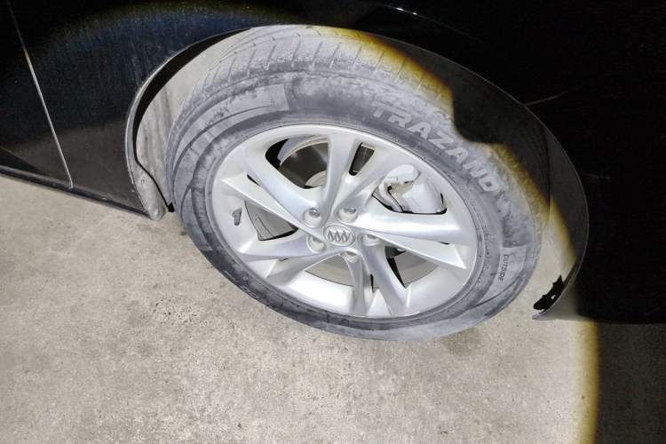Used Buick Regal 2020 552T Luxury Version Right Front Wheel Hub