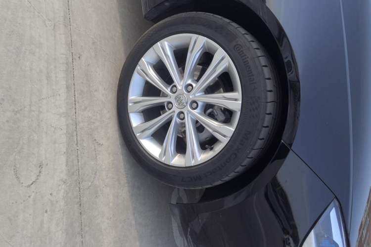 Used Buick Regal 2020 652T Elite Edition Right Front Wheel Hub