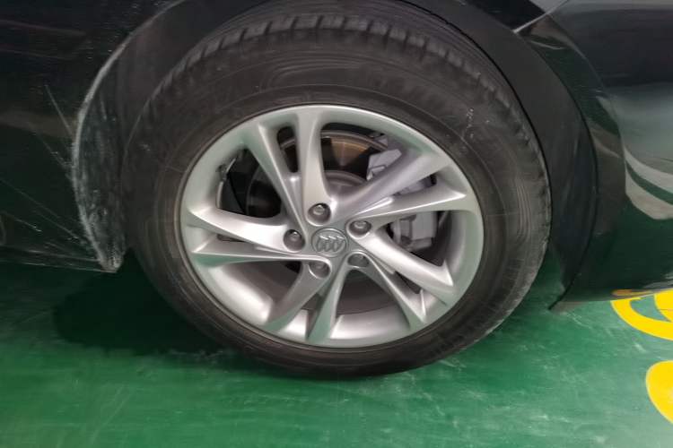 Used Buick Regal 2020 552T Luxury Version Right Front Wheel Hub