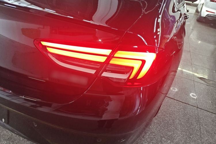 Used Buick Regal 2020 552T Elite Edition Right Rear Taillight