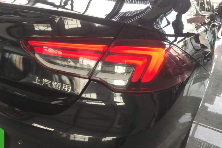 Used Buick Regal 2020 552T Luxury Version Right Rear Taillight