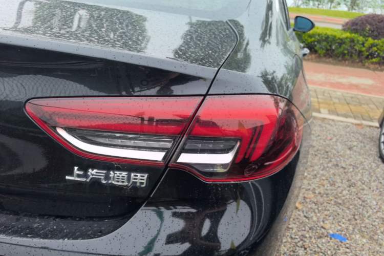 Used Buick Regal 2020 552T Elite Edition Right Rear Taillight