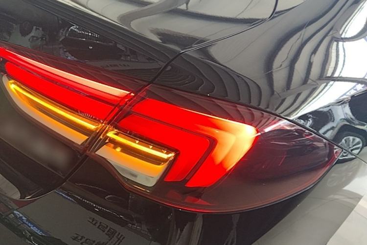 Used Buick Regal 2020 552T Elite Edition Right Rear Taillight