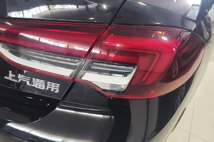Used Buick Regal 2020 552T Luxury Version Right Rear Taillight