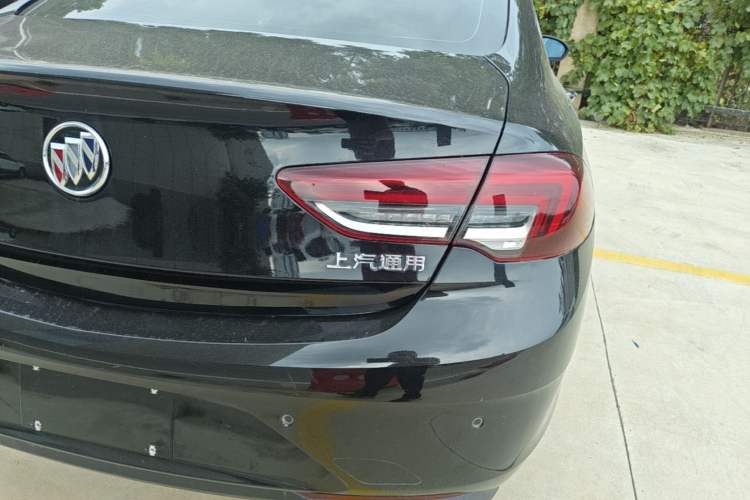 Used Buick Regal 2020 552T Elite Edition Right Rear Taillight