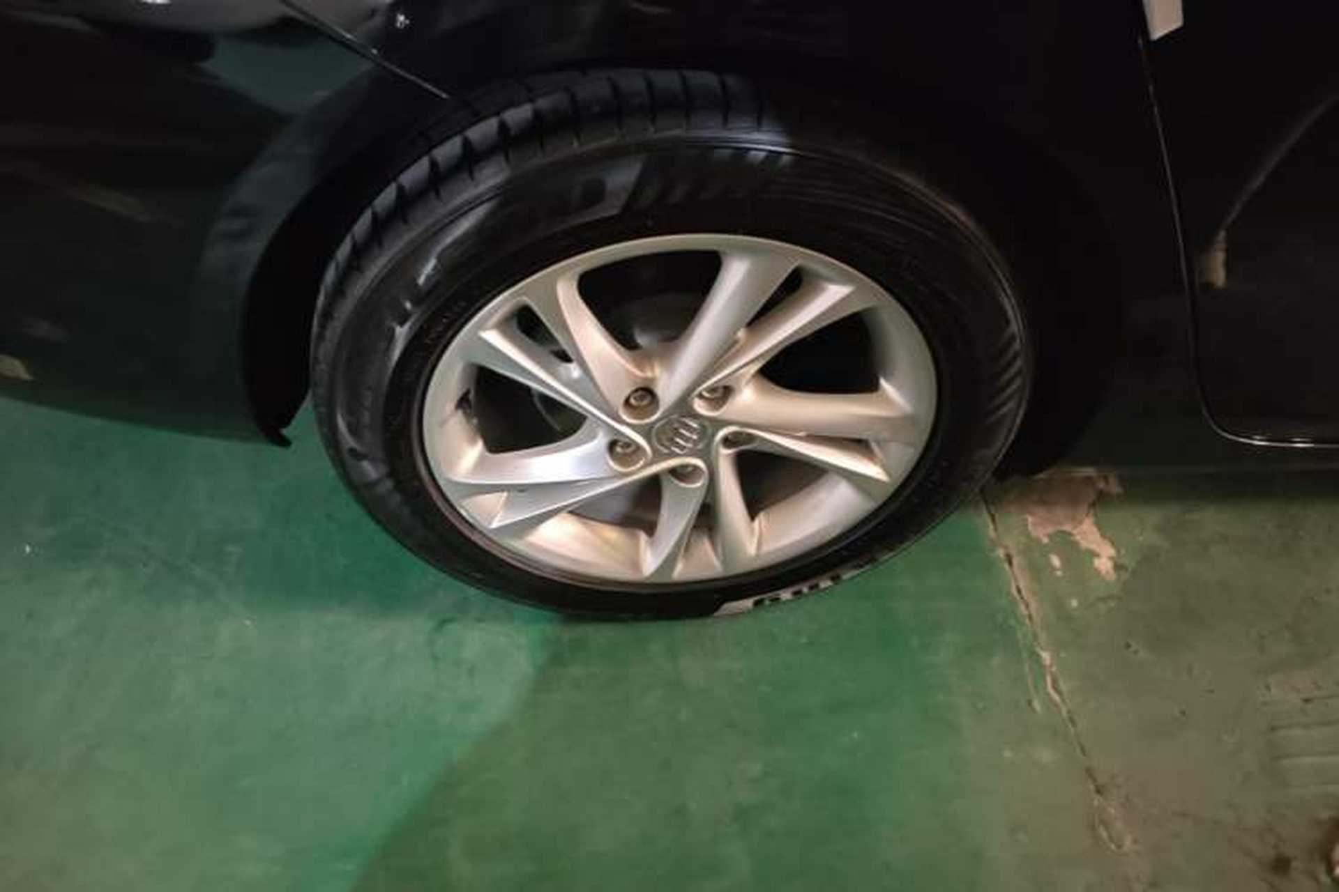 Used Buick Regal 2020 552T Elite Edition Right Rear Wheel Hub