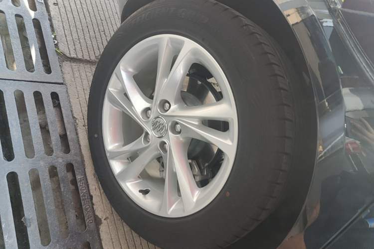Used Buick Regal 2020 552T Luxury Version Right Rear Wheel Hub