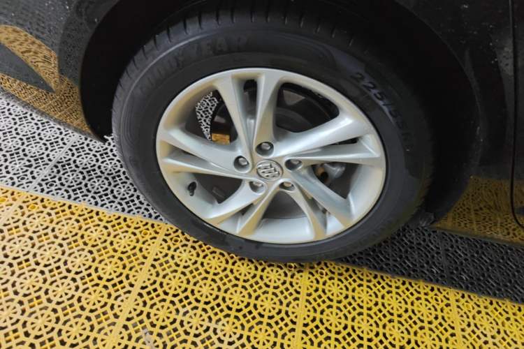 Used Buick Regal 2020 552T Luxury Version Right Rear Wheel Hub
