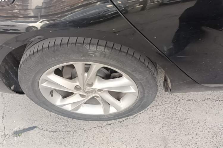 Used Buick Regal 2020 552T Elite Edition Right Rear Wheel Hub