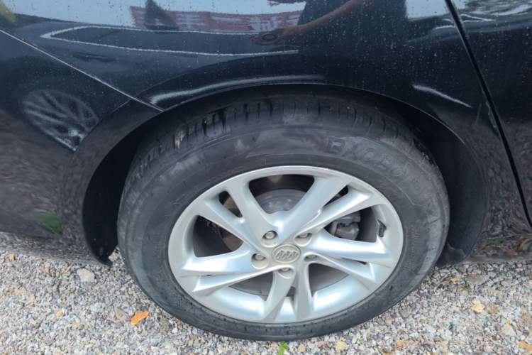 Used Buick Regal 2020 552T Elite Edition Right Rear Wheel Hub